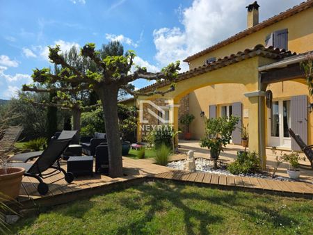 Location Maison 5 pièces 137m² SEILLANS 83440 - Photo 4
