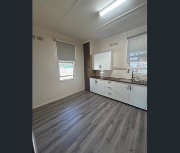 Light-Filled 3 Bedroom Home in the Heart of Convenience - Photo 3