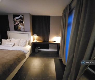 1 bedroom in a house share to rent - Photo 2