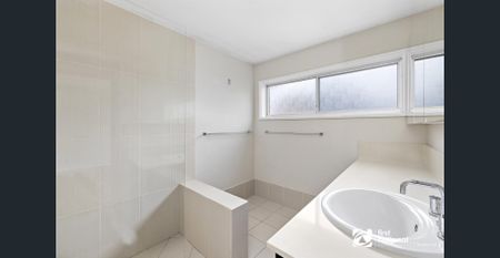 CHARMING TWO BEDROOM HOME IN THORNLANDS. - Photo 5