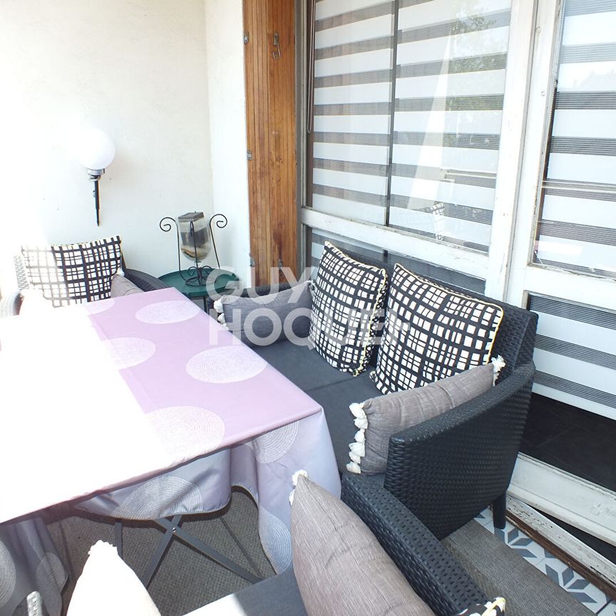 Appartement meublé Avignon 1 pièce(s) 33.58 m2 avec terrasse - Photo 1