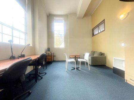 FURNISHED LARGE TWIN SHARED LOFT AT BROADWAY - Photo 2