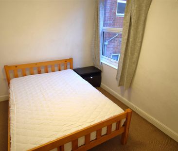 Middleborough Road Coundon Coventry - Photo 3