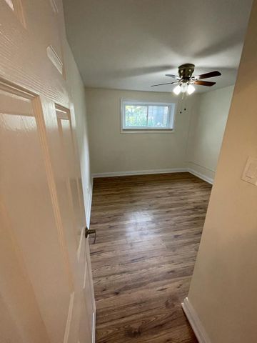 For Lease - 53 Oakridge Drive Unit# Basement unit, Toronto, Ontario - Photo 3