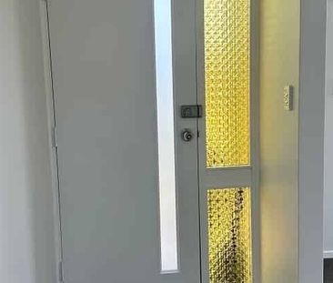 Newly renovated 3BR Home in Kelson - Photo 5