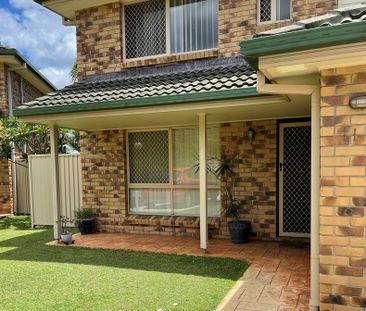 11/2-10 Weedons Road, Nerang QLD 4211 - Townhouse For Rent | Domain - Photo 3