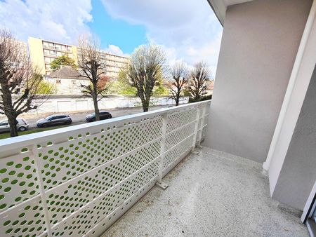 Location appartement 3 pièces, 66.12m², Melun - Photo 2