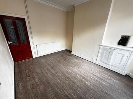 3 bedroom terraced house to rent - Photo 5