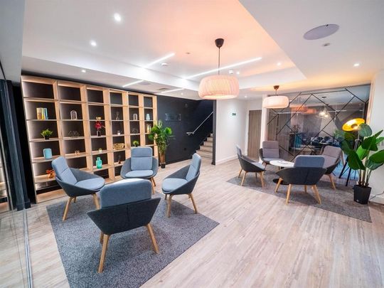 Studio to rent - Photo 1