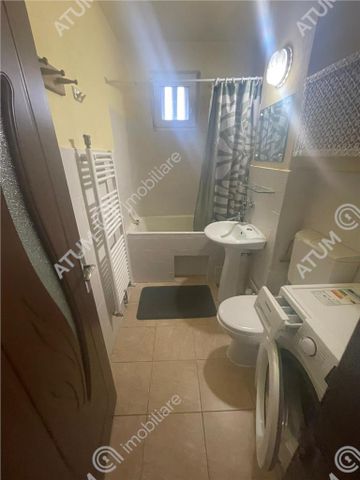 De inchiriat apartament cu 2 camere si balcon in zona Terezian din Sibiu - Photo 3