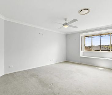 12 Streamdale Grove, Warriewood. - Photo 4