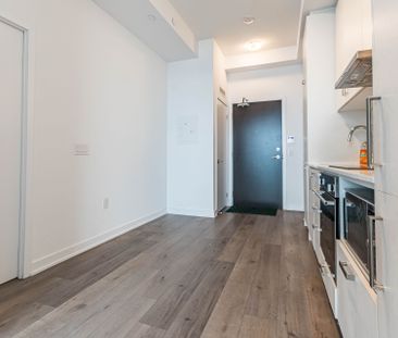 For Lease - 60 Honeycrisp Crescent Unit# 522, Vaughan, Ontario - Photo 6