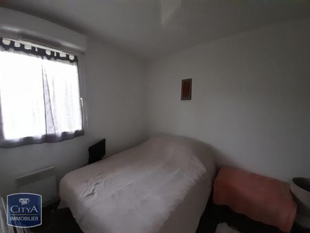 Location Appartement 2 pièces 33m² COUTRAS 33230 - Photo 2