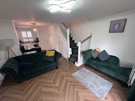 2 bedroom semi-detached house to rent - Photo 3