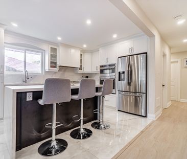 For Lease - 604 Wildwood Drive Unit# Main, Oakville, Ontario - Photo 3