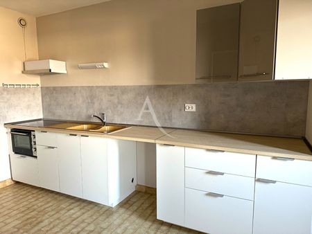 Location Appartement 1 pièce 45m² - Photo 3