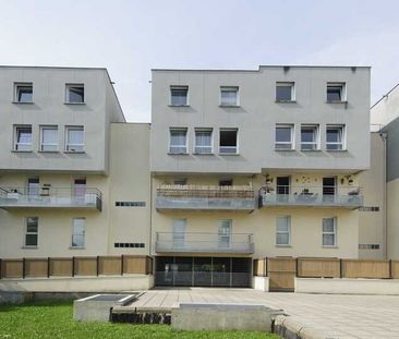 À CHARLEVILLE MEZIERES - Photo 2