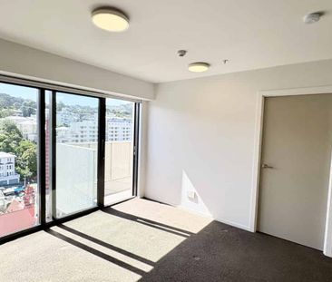 Brand New Modern 1 Bedroom Apartment - Photo 3