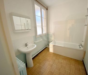 Location Appartement 3 pièces 73m² - Photo 5