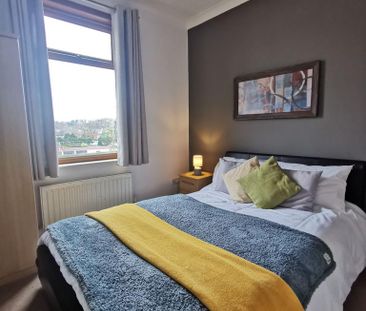 1 bedroom in a house share to rent - Photo 3