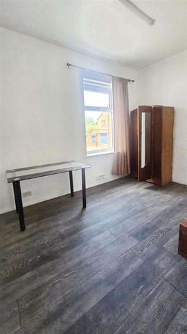 High Street, Golborne, WA3 - Photo 3