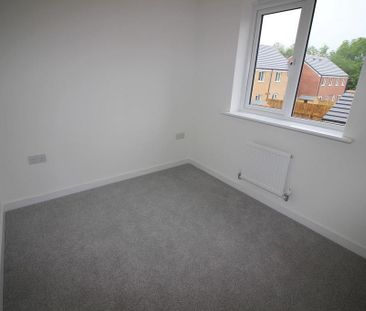 3 bedroom semi-detached house to rent - Photo 5