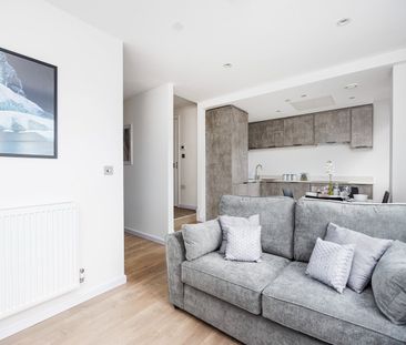 1 Bed Flat, Cresta House, LU1 - Photo 4