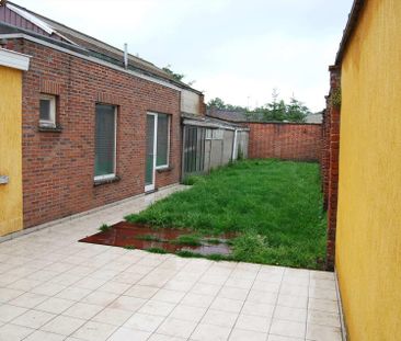 RUIME RIJWONING MET TUIN EN GARAGE - Photo 5