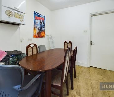 5 bedroom terraced house to rent - Photo 2