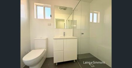 Street facing near-new granny flat, water included - Photo 3