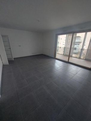 Location Appartement 5 pièces 114m² LORMONT 33310 - Photo 1