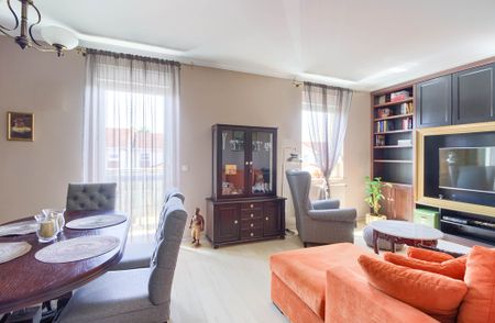 Komfortowe z balkonem w kameralnej willi miejskiej - Photo 2