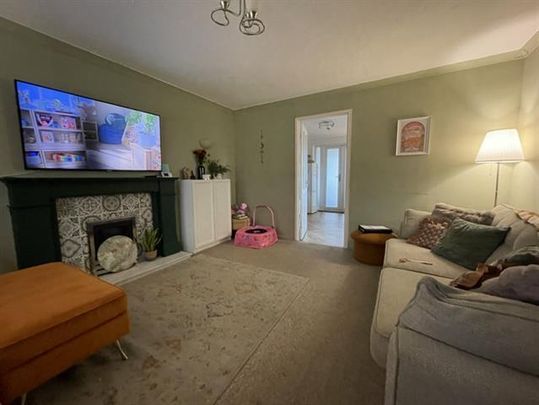 East Avenue, Billingham - Photo 1