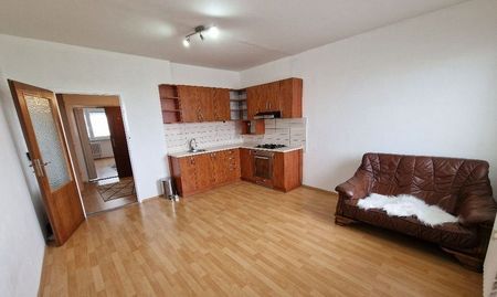 1,5 izb.byt na Dolnomajerskej ul. v Seredi na prenájom - Fotografia 4