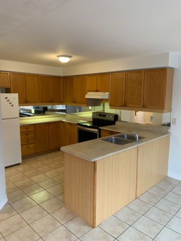 For Lease - 10 Ashmere Road, Brampton, Ontario - Photo 2