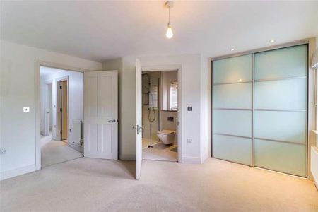 Agraria Road, Guildford, GU2 - Photo 2