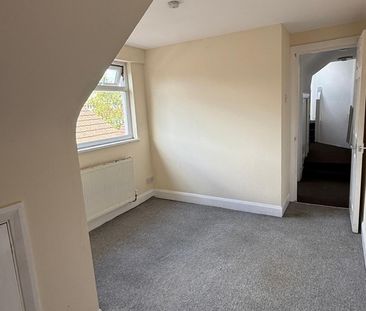 2 Bed Flat, London, HA3 - Photo 2