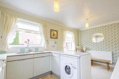 3 bedroom detached house to rent - Photo 5