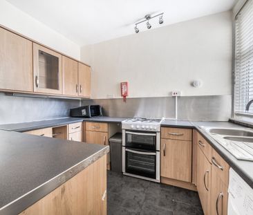 3 bedroom terraced house to rent - Photo 6