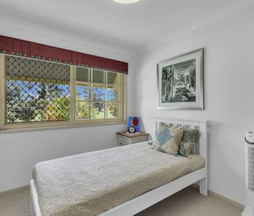 YOUR FOREVER HOME IDEALLY SITUATED IN THE HEART OF CHELMER - Photo 3