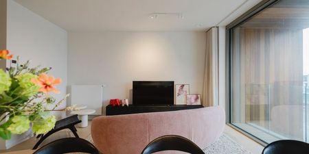 Appartement te huur in Kortrijk voor € 1.418 met 2 slaapkamers - Photo 2