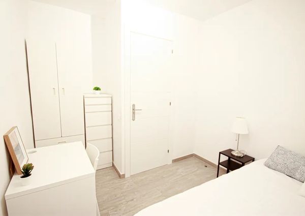 Gran Via de les Corts Catalanes, Barcelona, Catalonia 08013