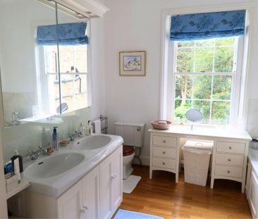 5 bedroom townhouse to rent - Photo 3