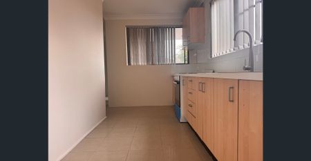 1st Floor Renovated 3 Bedroom Unit - Photo 5