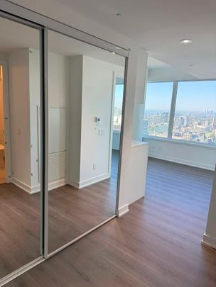 For Lease - 8 Wellesley Street Unit# 4316, Toronto, Ontario - Photo 1