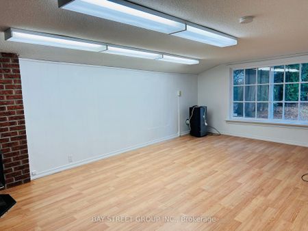 For Lease - 11288 Kennedy Road, Markham, Ontario - Photo 2