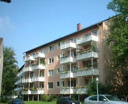 ** Modernisierte 2-Zi-Wohnung mit Balkon in Essen-Holsterhausen sucht neuen Mieter ** - Photo 5