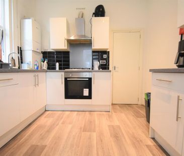 6 bedroom terraced house to rent - Photo 6