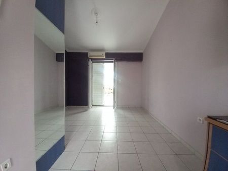 Studio/Γκαρσονιέρα για ενοικίαση Παντοκράτορος - Αρχαίο Ωδείο (Πάτρα) - Photo 2