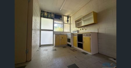 One Bedroom Unit in a Quiet & Private Location! - Photo 2